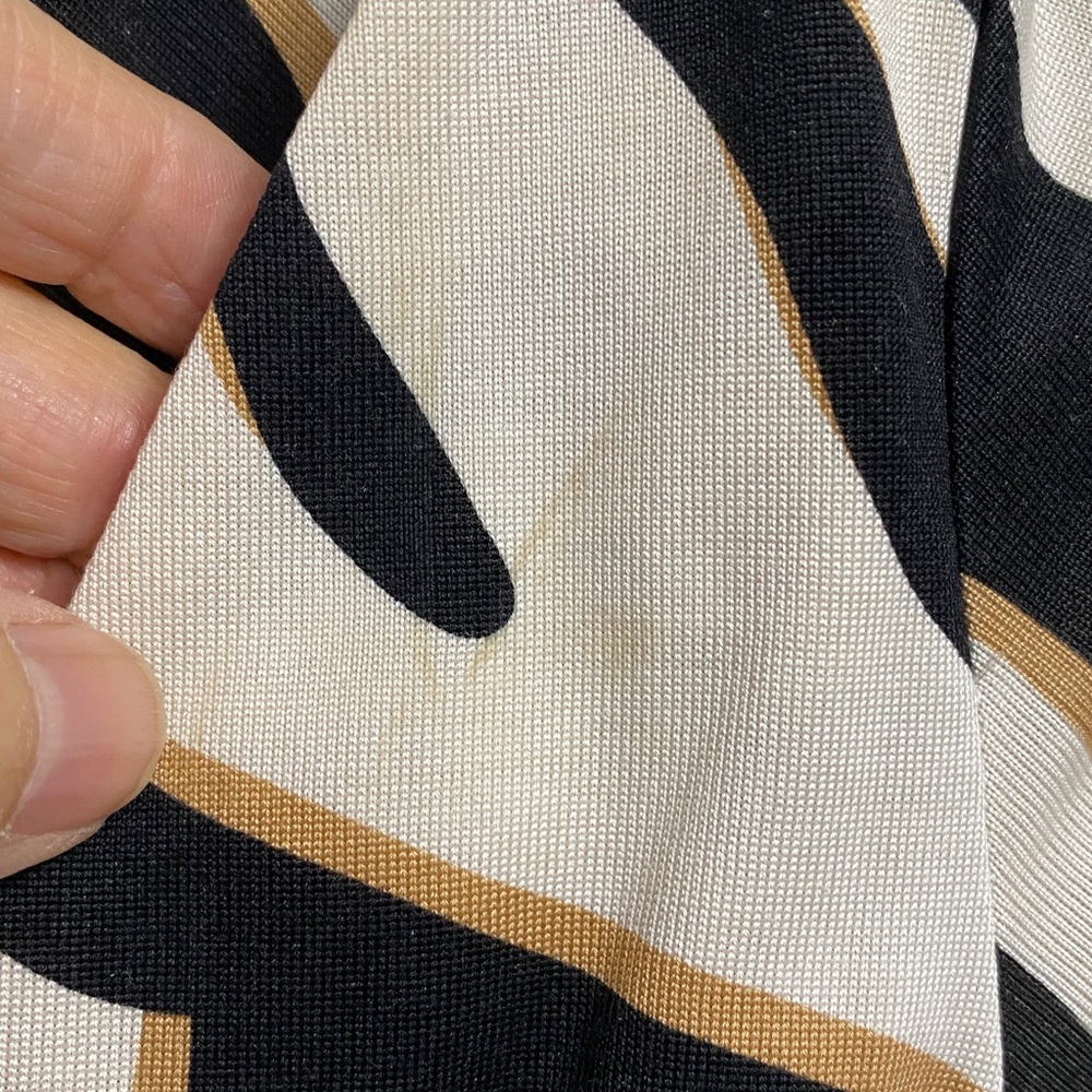 Diane Von Furstenberg Black and Cream Zebra “Bentley” 3/4 Sleeve 100% Silk Dress - Picture 15 of 16